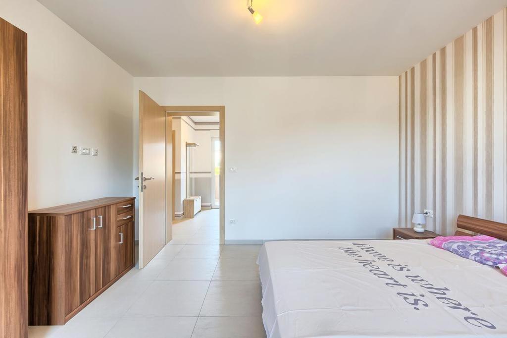 Lovely Fazana Apartments 400M From The Sea Εξωτερικό φωτογραφία